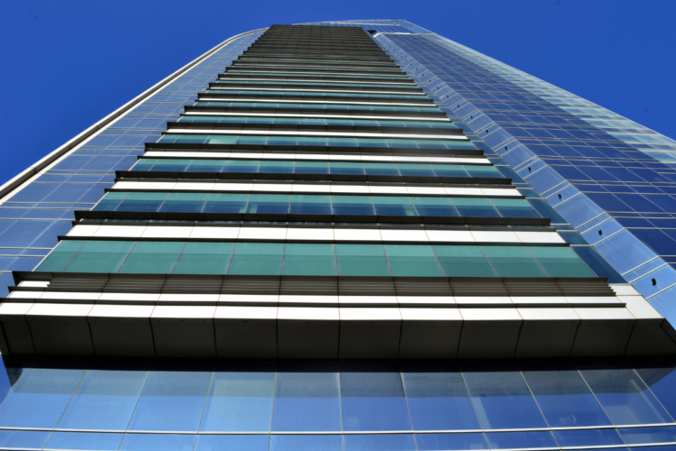 Establecimiento de Sucursal en Uruguay